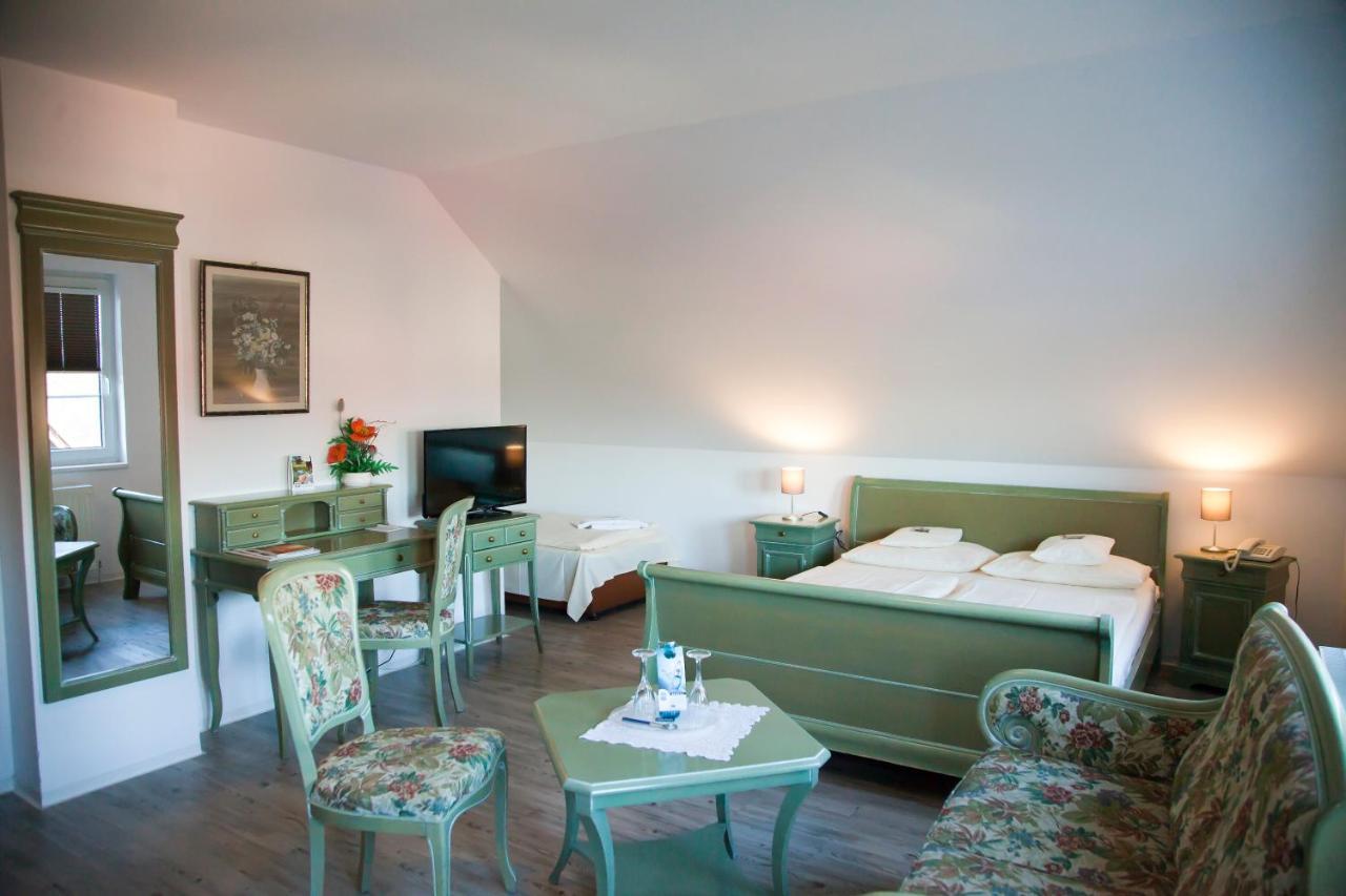 Flair Hotel Reuner Zossen Ngoại thất bức ảnh