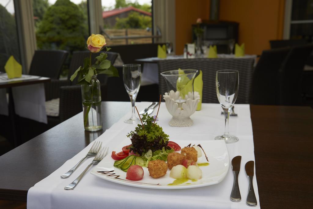 Flair Hotel Reuner Zossen Ngoại thất bức ảnh