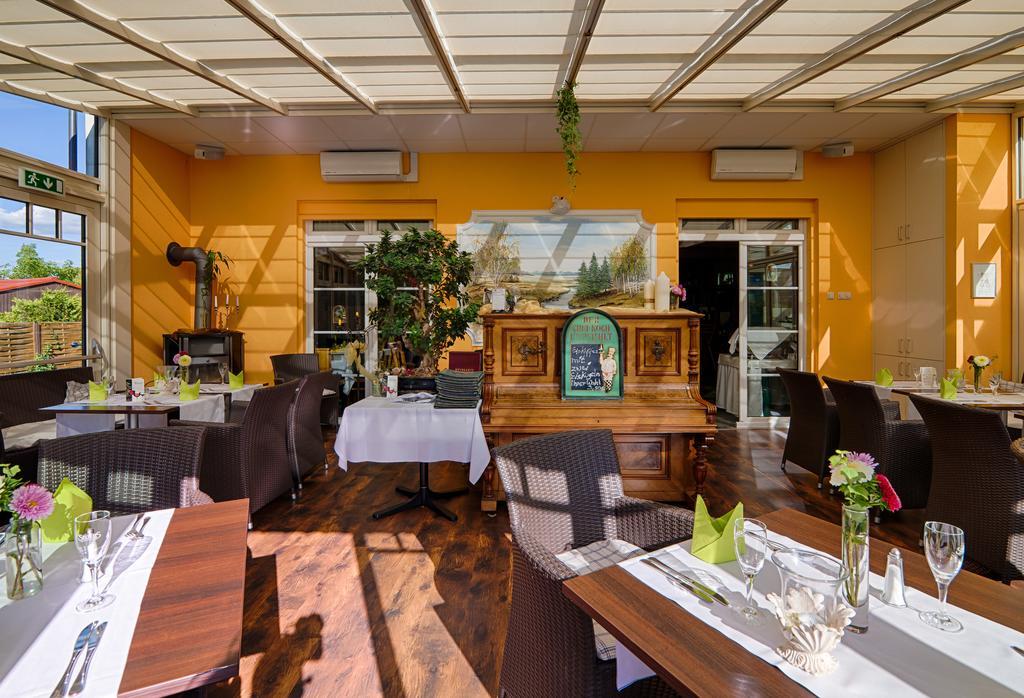 Flair Hotel Reuner Zossen Ngoại thất bức ảnh